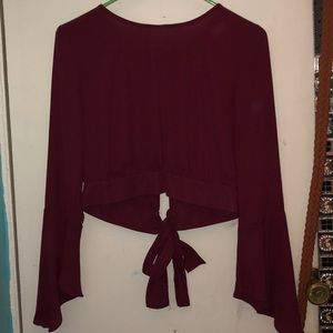 Crop Top , Long Sleeve , Naked from the back